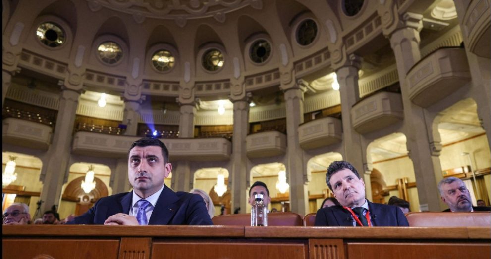 Romanian Government Collapses After No-Confidence Vote