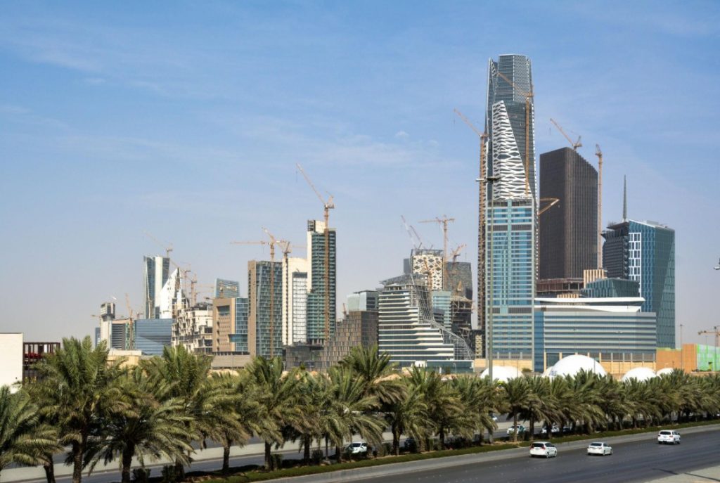 Saudi Arabia Freezes Consultancy Payments Amid Economic Pressure From Iran Conflict