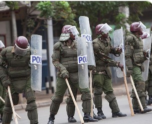 Protester Killed During Demonstration Against Ebola Quarantine Centre in Kenya