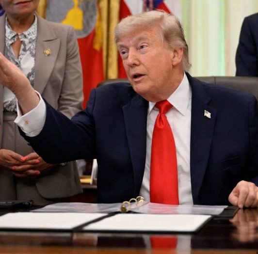 Trump Announces Iran Settlement Deal, Cancels Planned Military Strikes