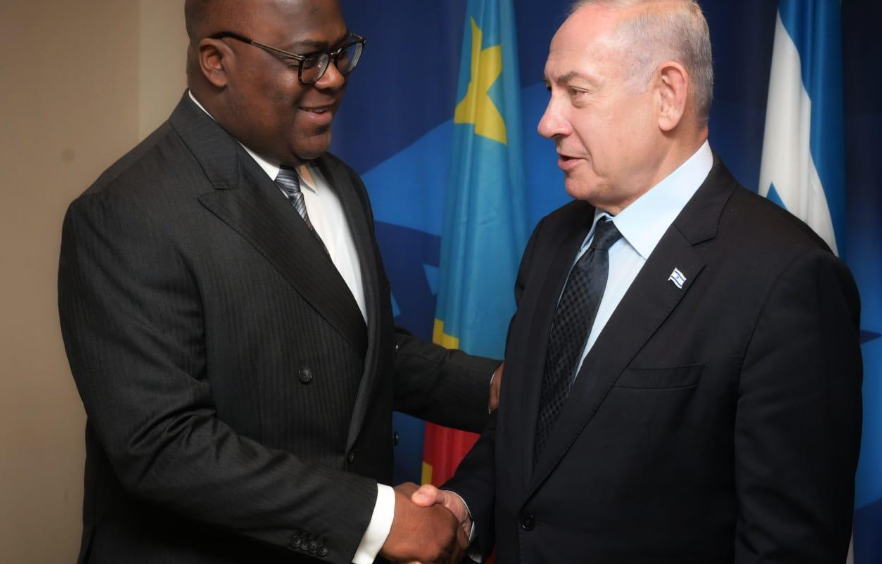 Benjamin Netanyahu welcomes Félix Tshisekedi during a meeting in Jerusalem.